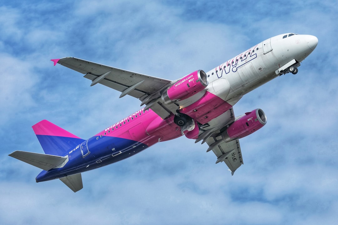 WIZZ Holidays: AI zaplanuje lot, hotel i transfer w jednej rezerwacji